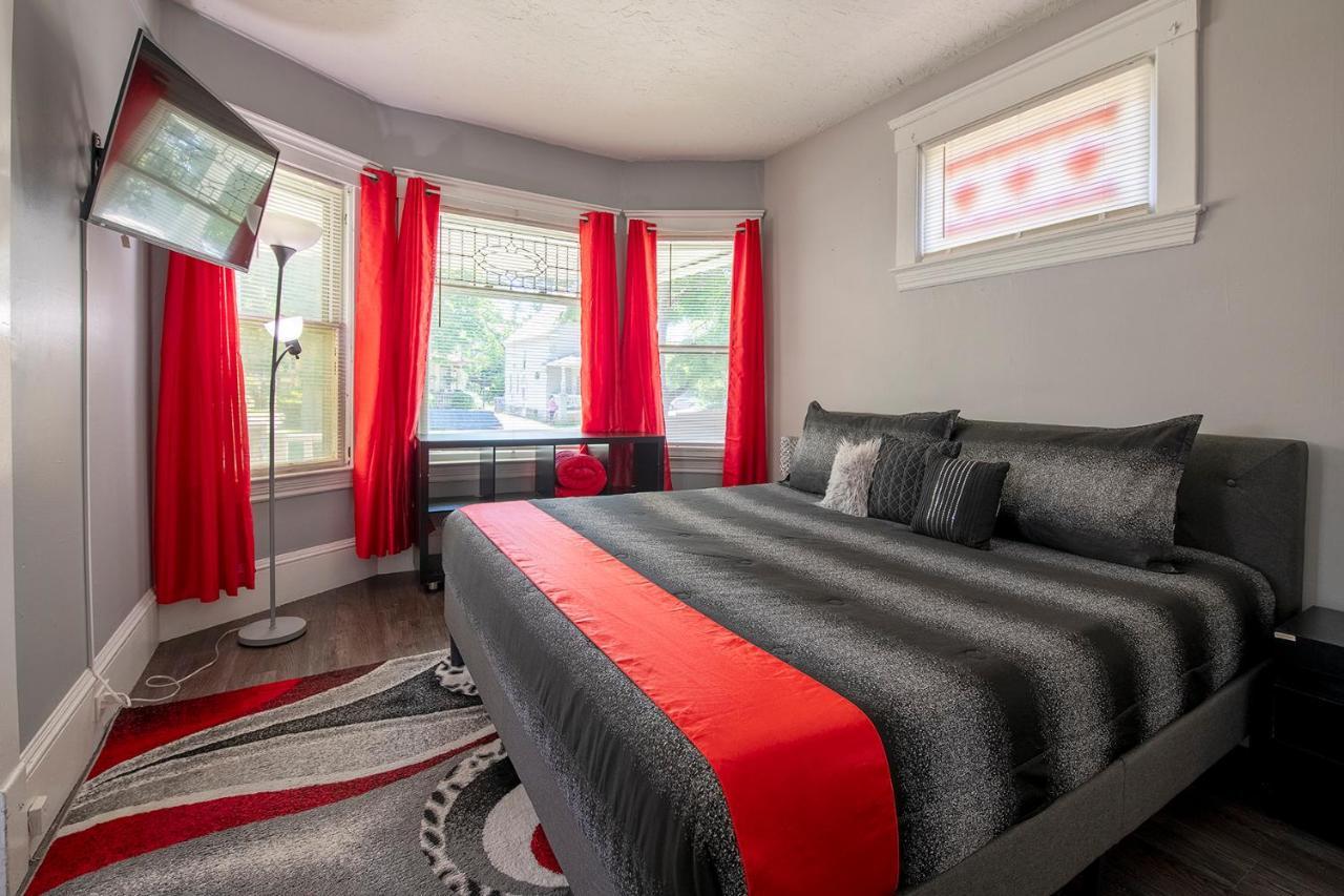 The Rubi Lounge - Spacious Brooklyn Centre Modern Escape Near Downtown With Parking, 300Mb Wifi & Self Check-In Cleveland Exterior foto