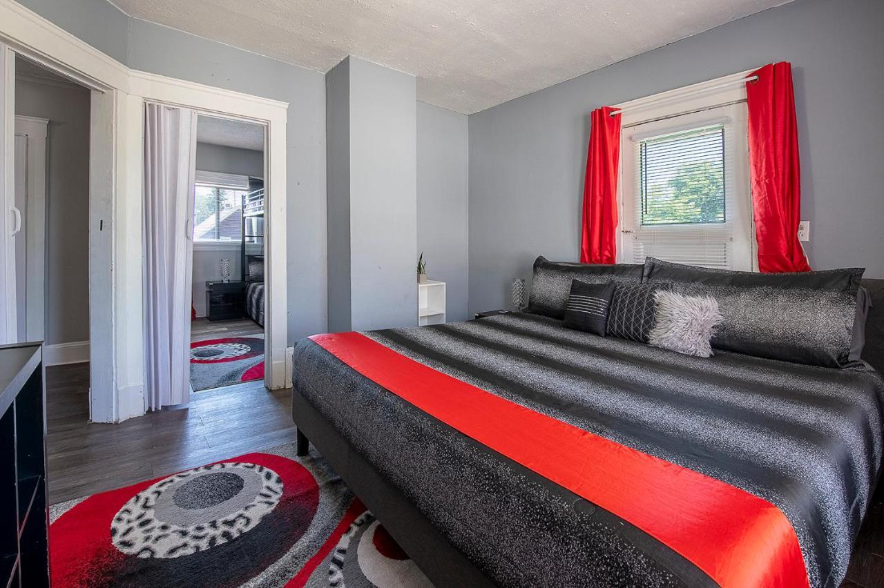 The Rubi Lounge - Spacious Brooklyn Centre Modern Escape Near Downtown With Parking, 300Mb Wifi & Self Check-In Cleveland Exterior foto