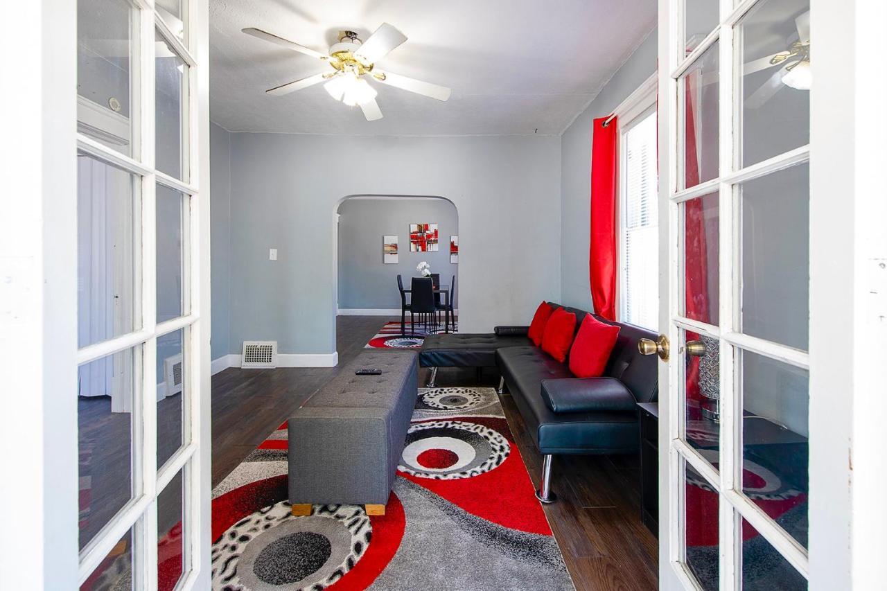 The Rubi Lounge - Spacious Brooklyn Centre Modern Escape Near Downtown With Parking, 300Mb Wifi & Self Check-In Cleveland Exterior foto